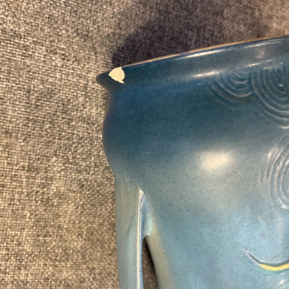 Roseville Zephyr Lily Pottery vase - Picture 11 of 11